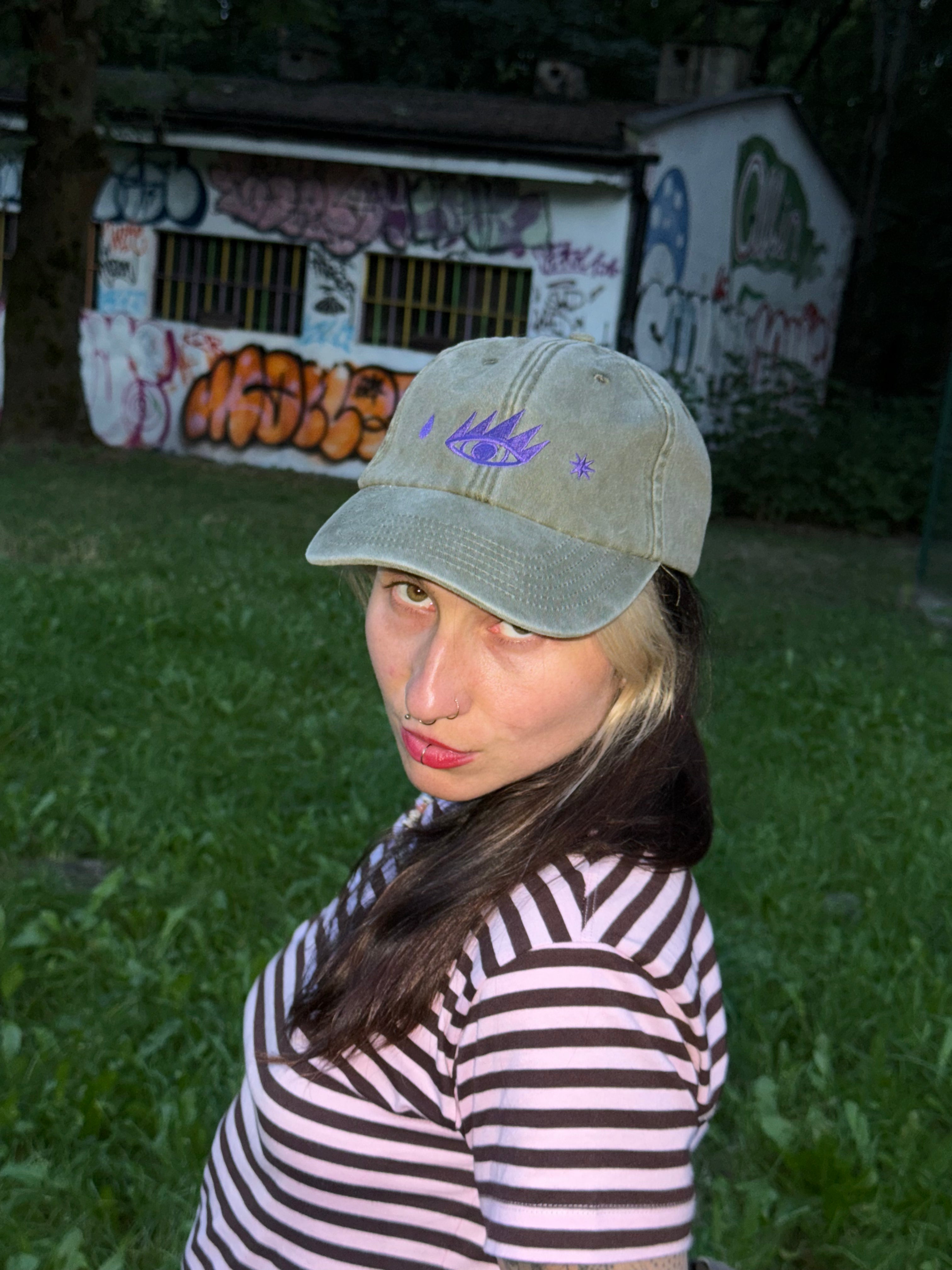 CZAPA z daszkiem